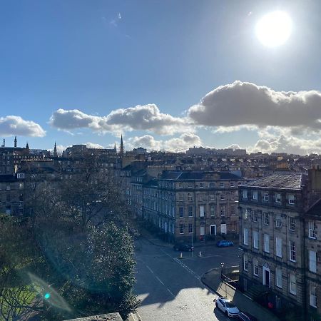 New Town Apartment With Castle View Edimburgo Exterior foto